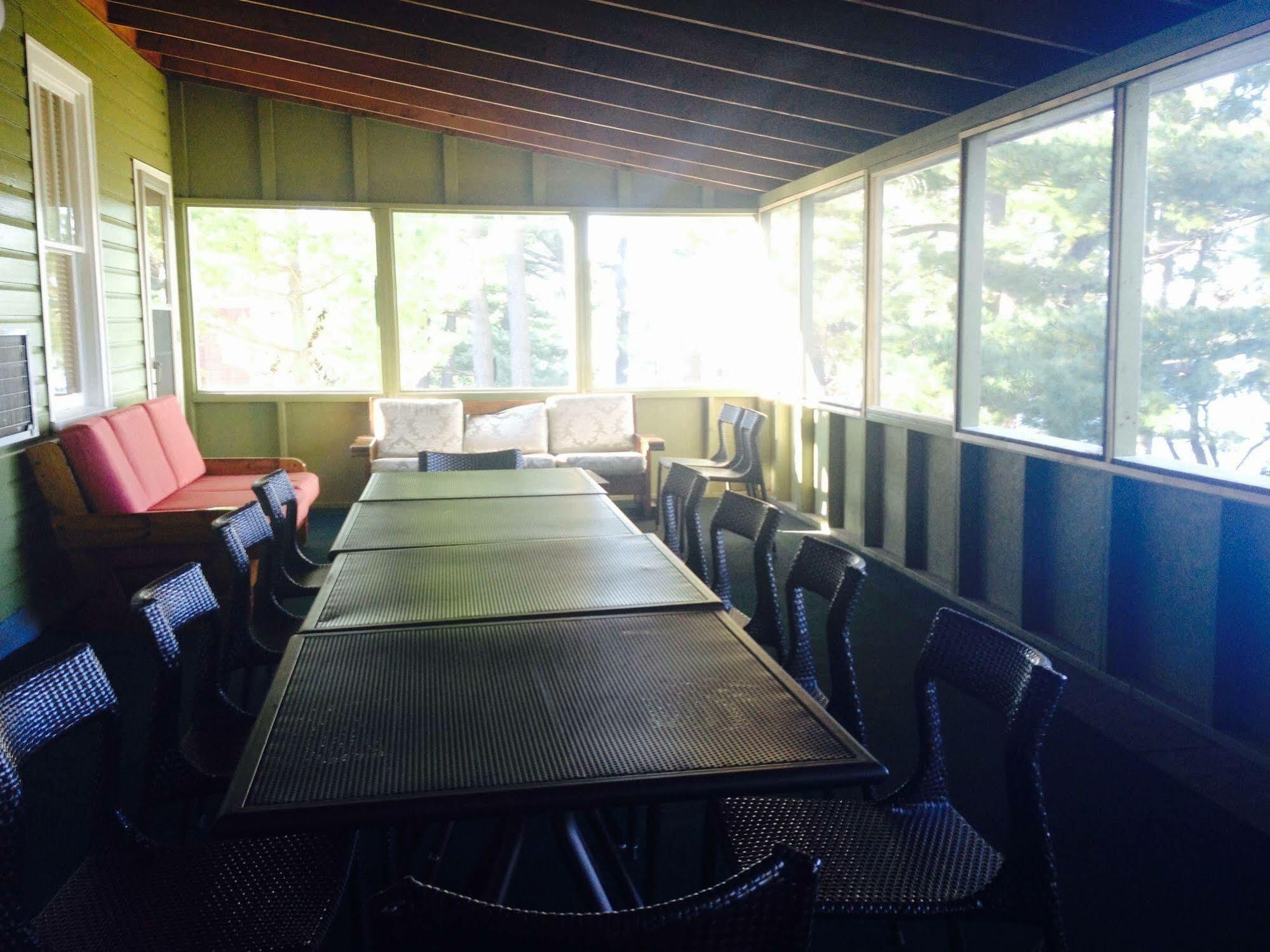 Pinedale Inn Gravenhurst Ngoại thất bức ảnh